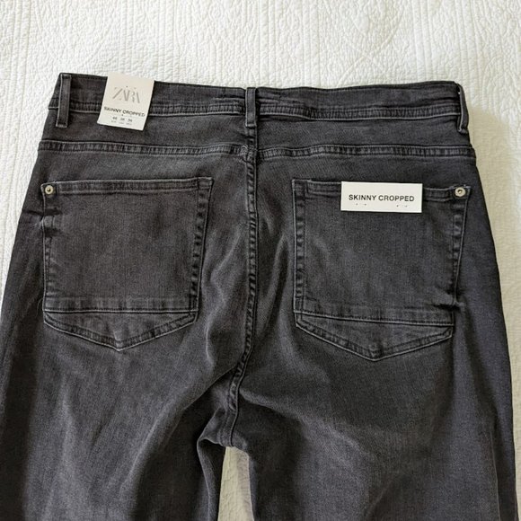 NWT Zara Skinny Cropped Fit Distressed Jeans - Size 36 - Picture 6 of 9